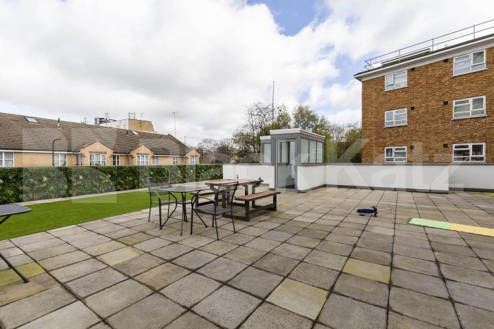 			1 Bedroom, 1 bath, 1 reception Apartment			 Mintern Street, Old Street / Shoreditch Park